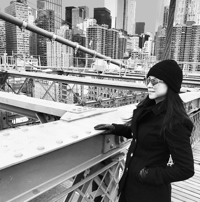 Monse-Garcia-Graphic-Designer-in-brooklyn-Bridge